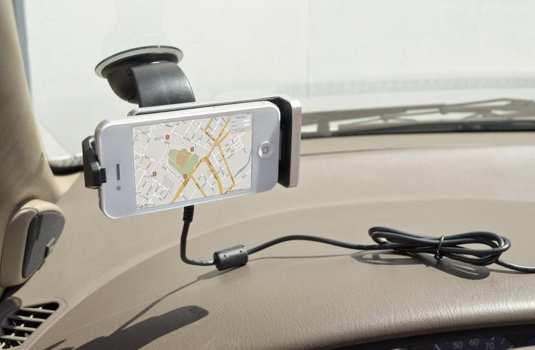 Arkon SuperCharge Windshield Power Docking Mount for iPhone 4, 4S, 3Gs - Image 4