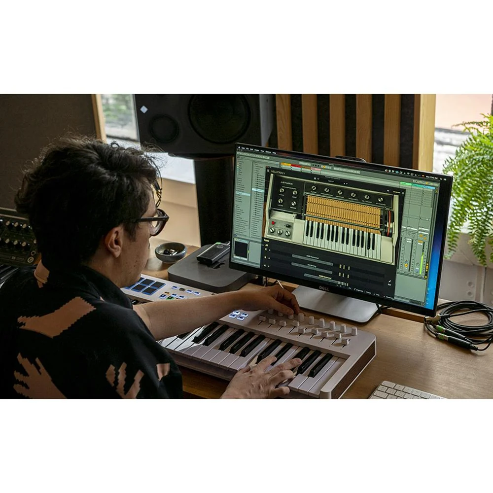 Arturia KeyLab Essential Mk3 61-Key USB MIDI Controller Keyboard, White - Image 10
