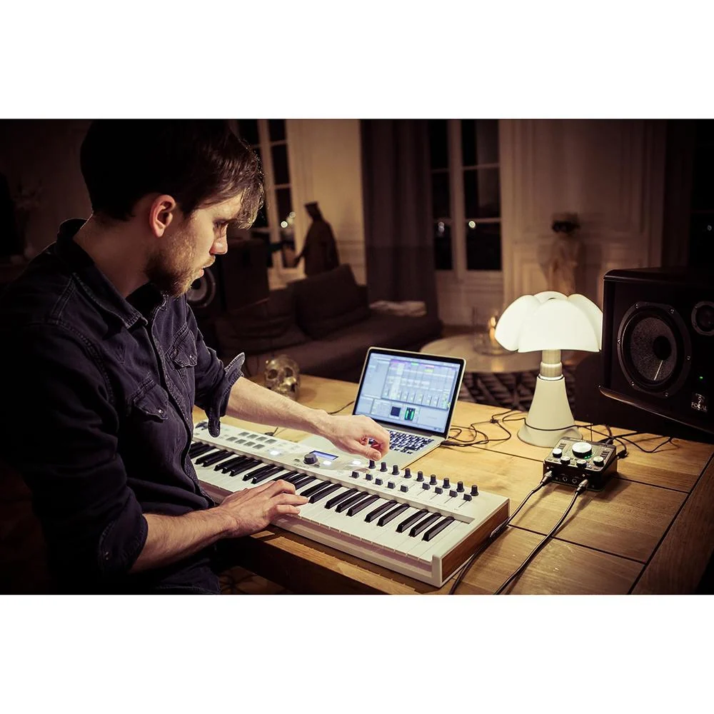 Arturia KeyLab Essential Mk3 61-Key USB MIDI Controller Keyboard, White - Refurbished - Image 12