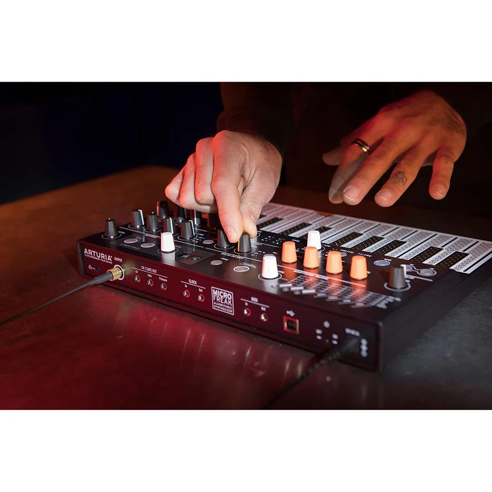 Arturia MicroFreak 25-Key Hybrid Analog-Digital Synthesizer, Black - Image 8