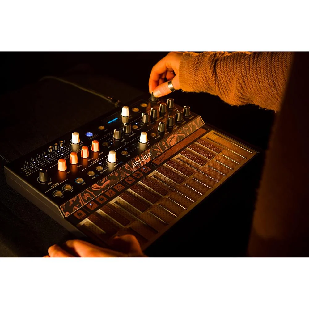 Arturia MicroFreak 25-Key Hybrid Analog-Digital Synthesizer, Black - Refurbished - Image 11