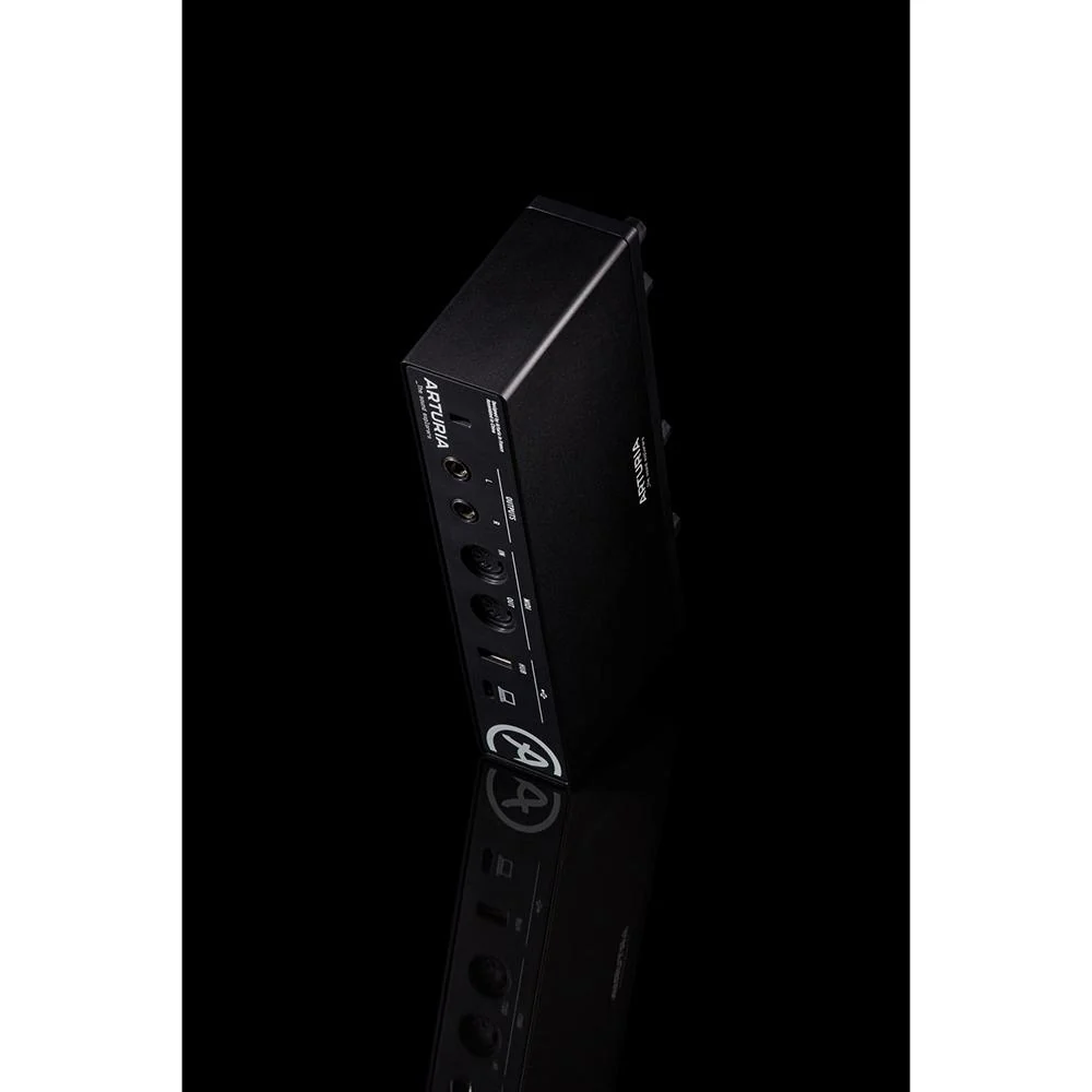 Arturia MiniFuse 2 Portable 2x Input USB-C MIDI Audio Interface Black Renewed - Image 5