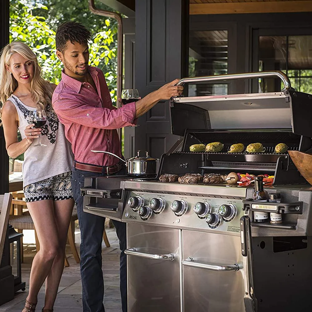 Broil King 958344 Regal S 590 Pro Propane Gas Grill, 5-Burner, Steel Open Box - Image 3