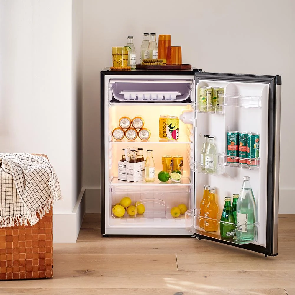 Cuisinart CCF-44 4.4 Cu. Ft Compact Fridge, Silver - Image 6