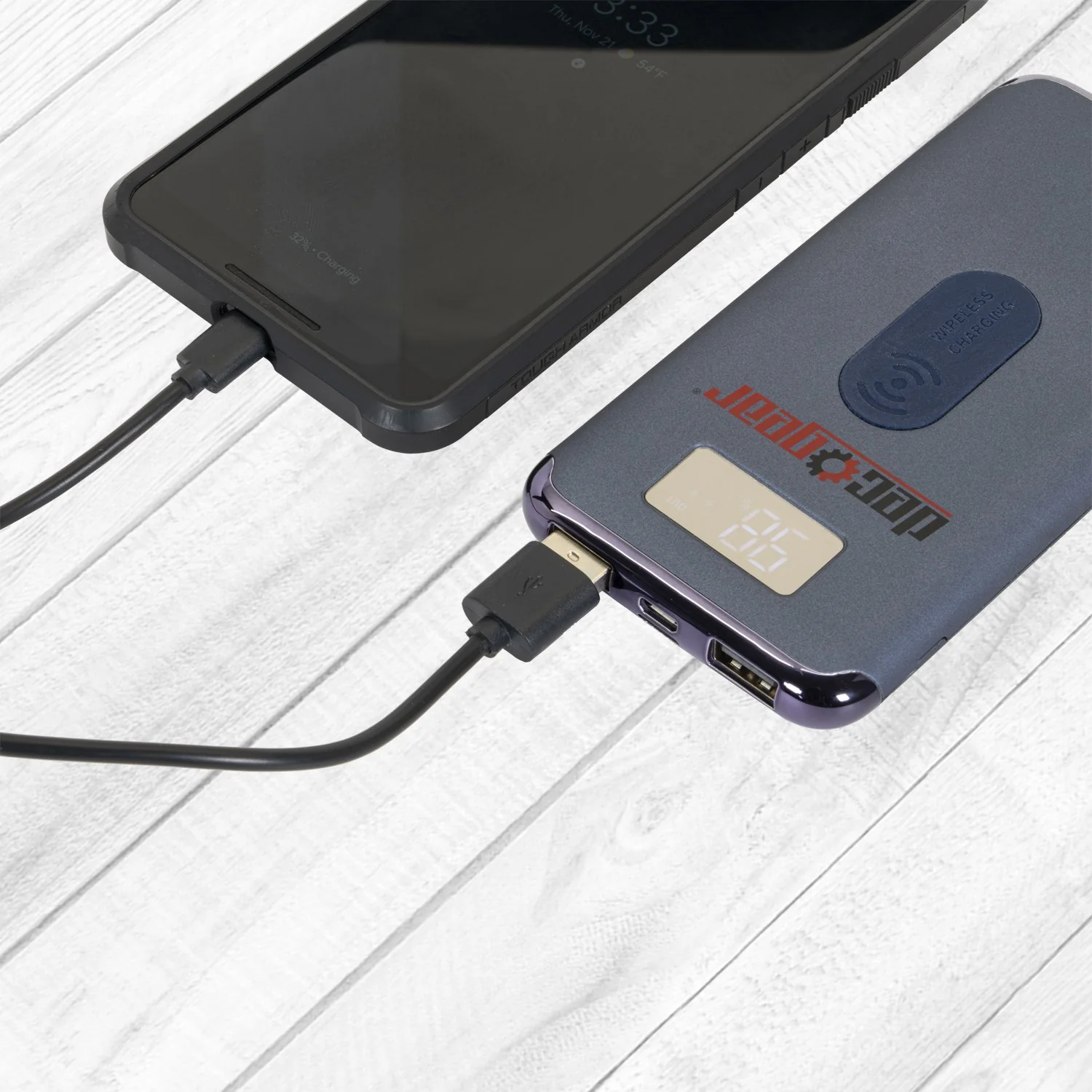 Deco Gear Power Bank 8000 mAh Digital Display with Wireless Device Charging - Image 4