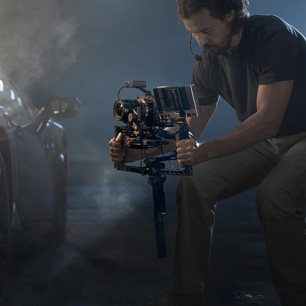DJI RS 4 Pro Enhanced 3-Axis Gimbal Stabilizer (Open Box) with 1 Year Warranty - Image 9