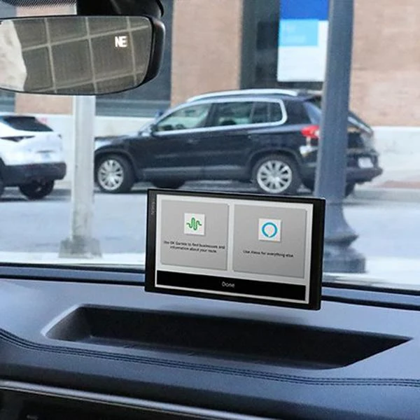 Garmin DriveSmart 86 8" Car GPS Navigator (010-02471-00) - Image 3