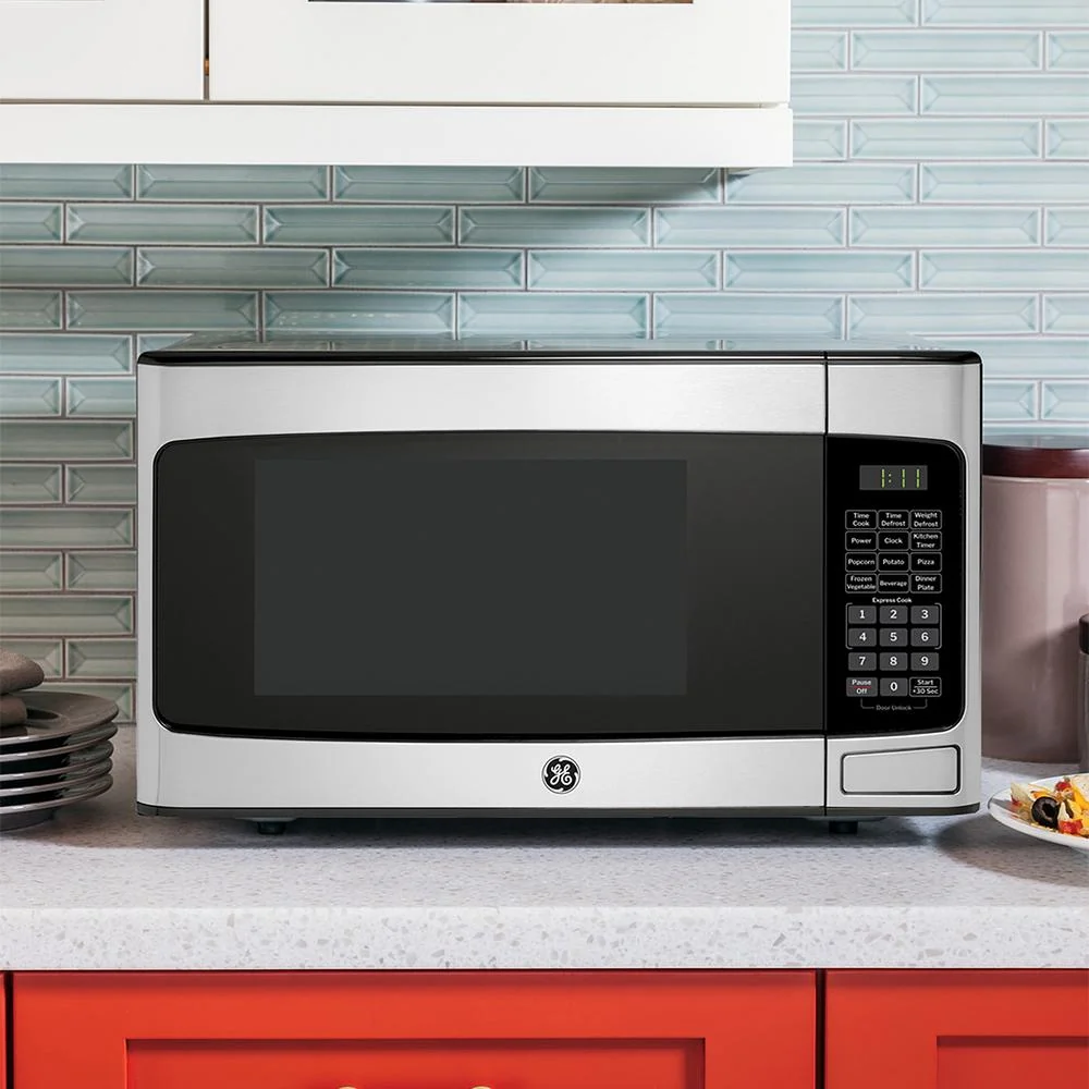 GE 1.1 cu. ft. Countertop Microwave Oven 950 Watts, Stainless Steel - Image 7