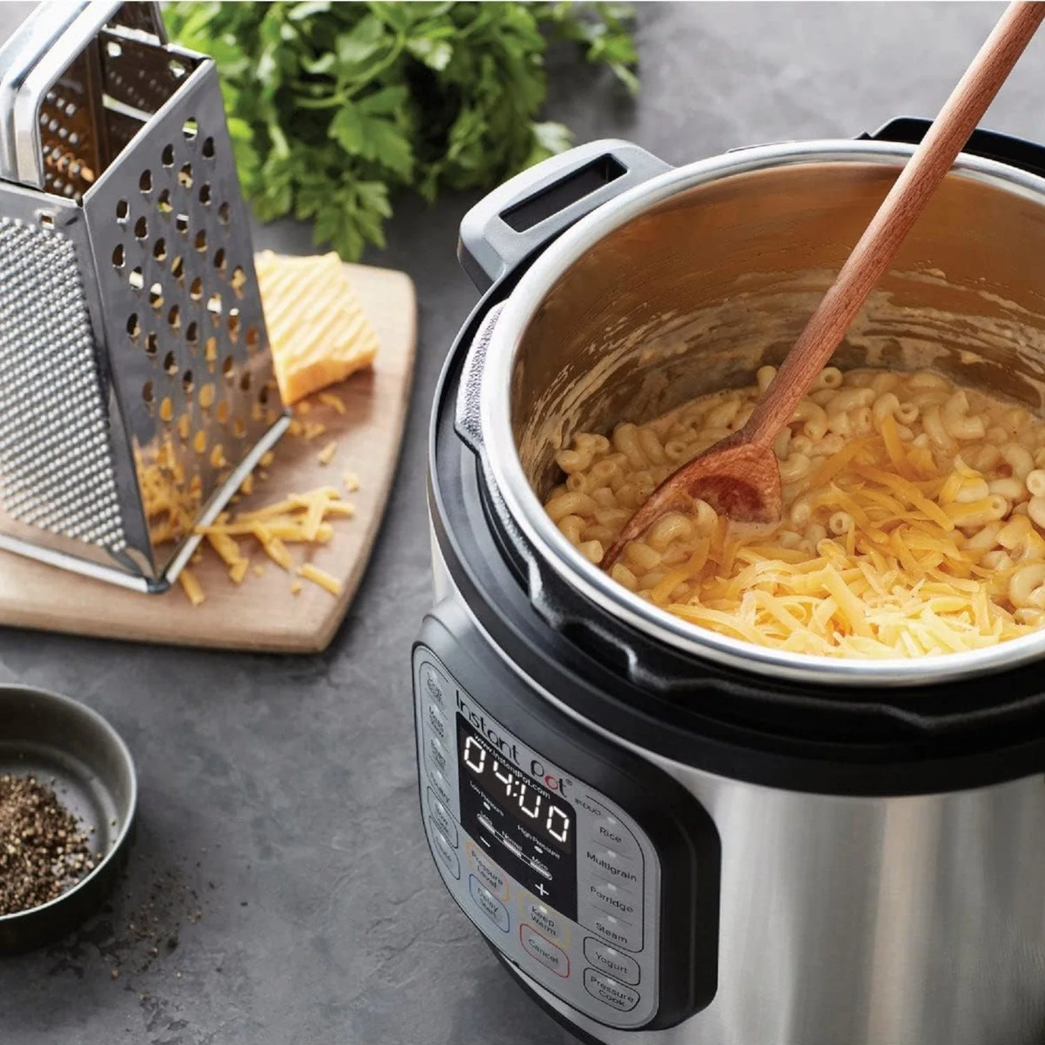 Instant Pot Duo 8 Quart 7-in-1 Electric Pressure Cooker -  Refurbished - Image 3