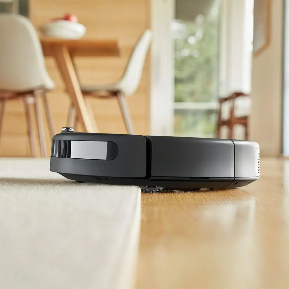 iRobot Roomba 675 Robot Vacuum with Wi-Fi Connectivity - Refurbished - Image 3