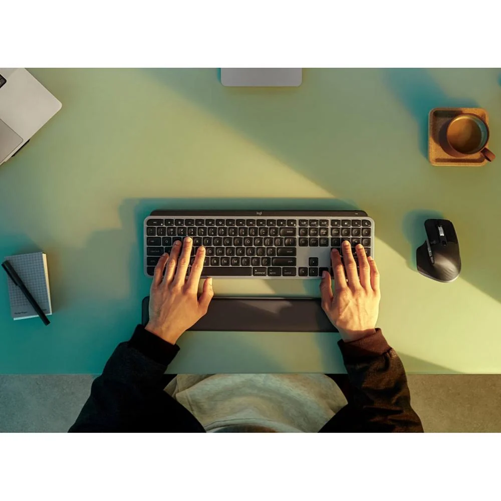 Logitech MX Keys S Combo for Mac, Wireless Keyboard, Mouse, Palm Rest - Space Grey - Image 10
