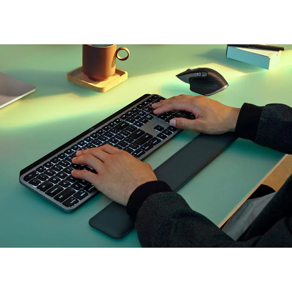 Logitech MX Keys S Combo for Mac, Wireless Keyboard, Mouse, Palm Rest - Space Grey - Image 9