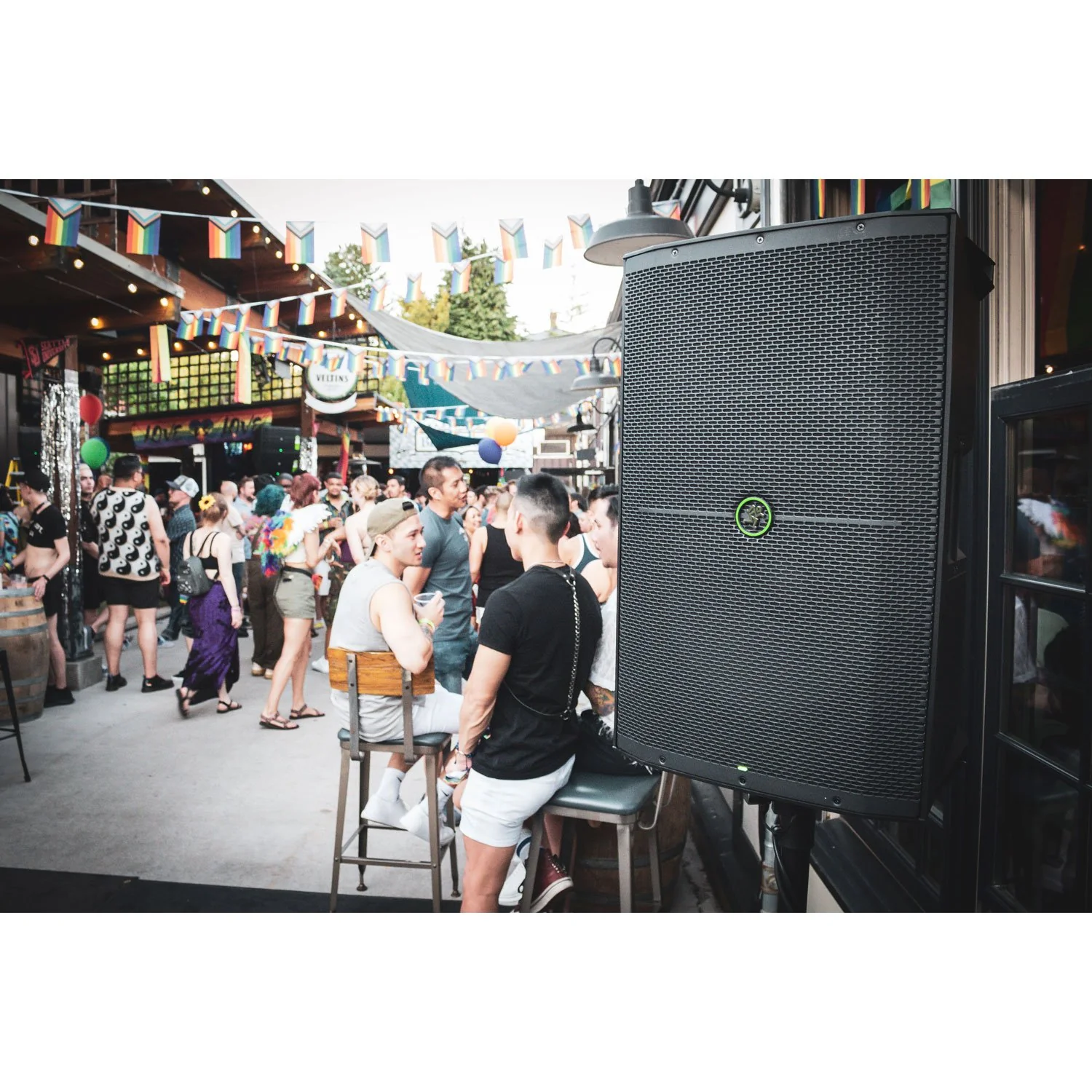 Mackie Thump215 15" 1400W Powered PA Loudspeaker - Image 9