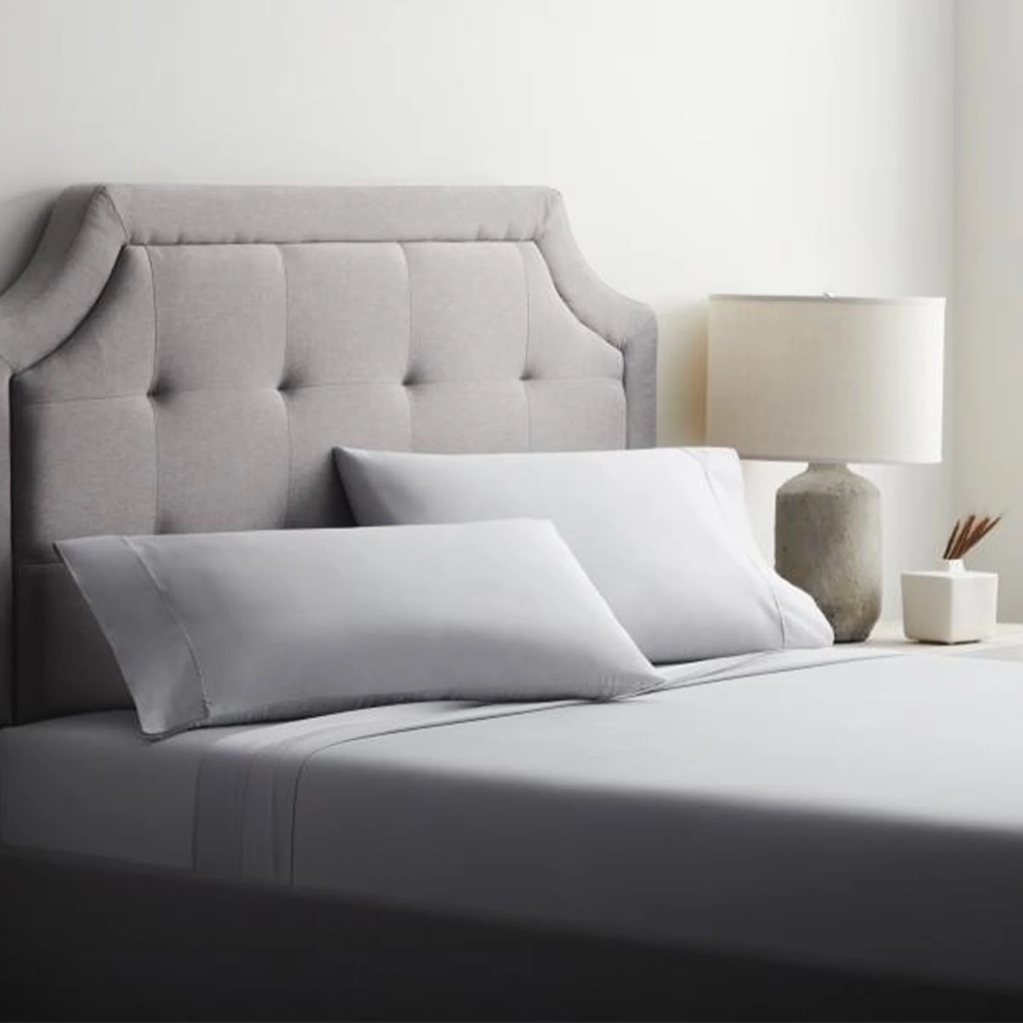 Malouf 600 Thread Count Cotton Blend Sheet Set, Full - Ash (MA06FFASCS) - Image 7