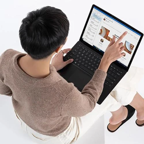 Microsoft Surface Laptop 4 8GB/512GB 13.5-inch Touchscreen Laptop - 5BT-00001 - Open Box - Image 2