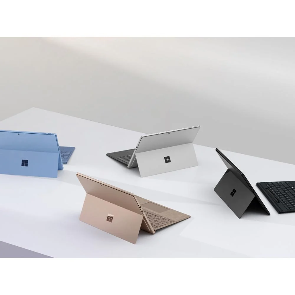 Microsoft Surface Pro Copilot+ PC 13", OLED (11th Edition) Bundle - Image 6