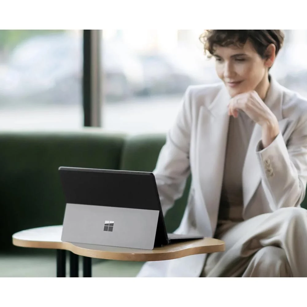 Microsoft Surface Pro Copilot+ PC 13" Intel Ultra 5 135U 8GB/256GB, Black - Image 9