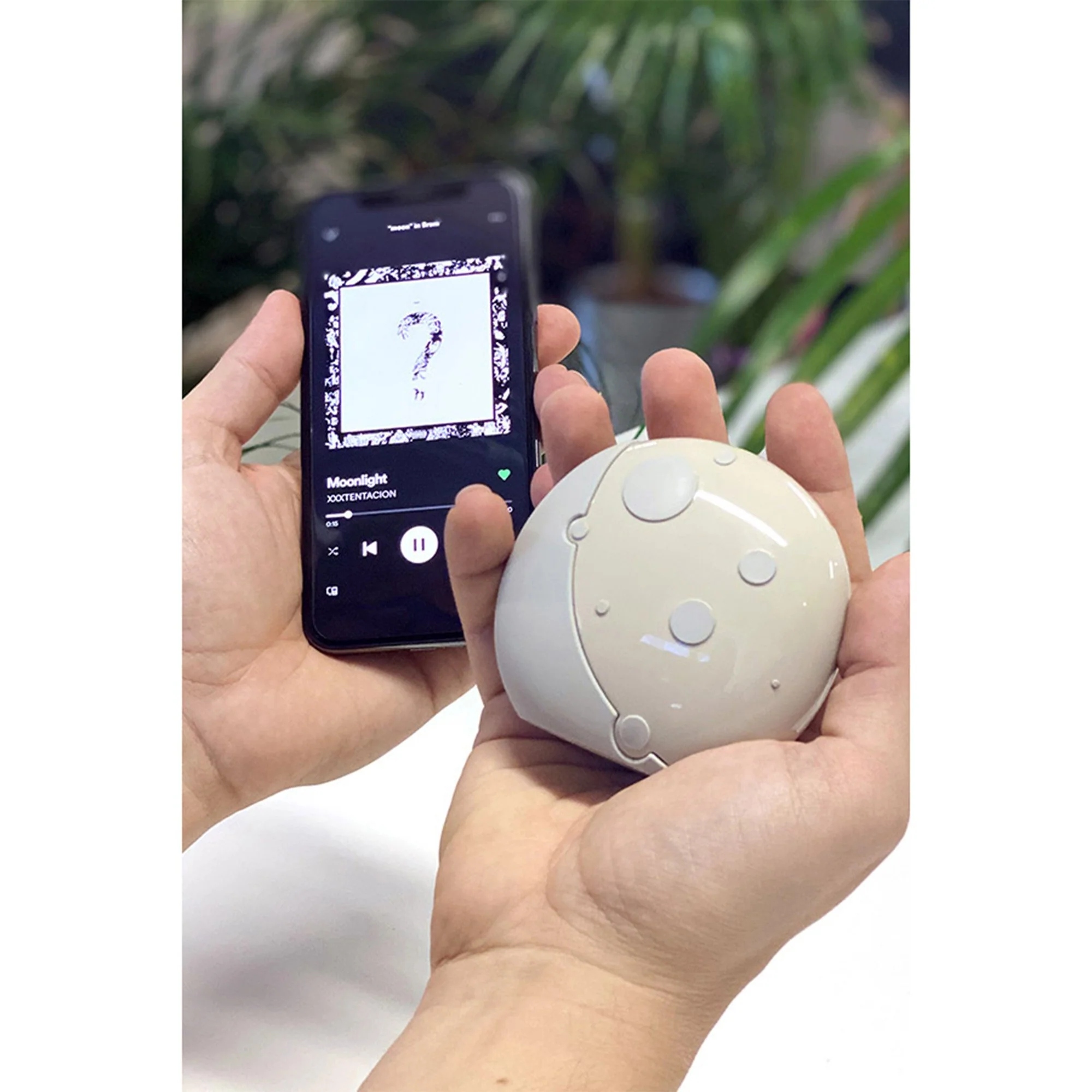 MojiPower Portable Bluetooth Speaker Moon MP-009-MO - Image 3