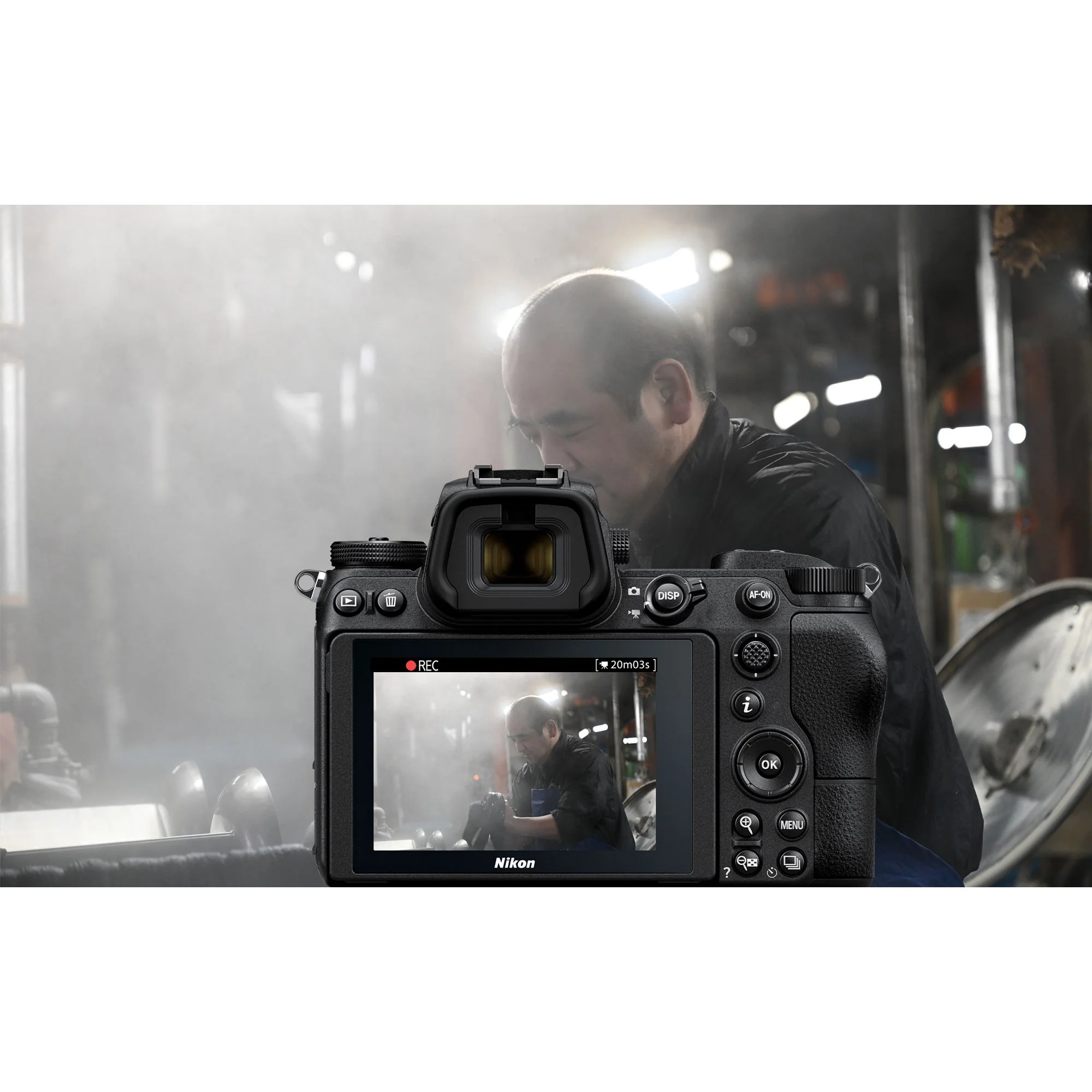 Nikon NIKKOR Z 24-70mm f/2.8 S Full Frame Zoom Lens for Z-Mount Mirrorless 20089 - Image 6