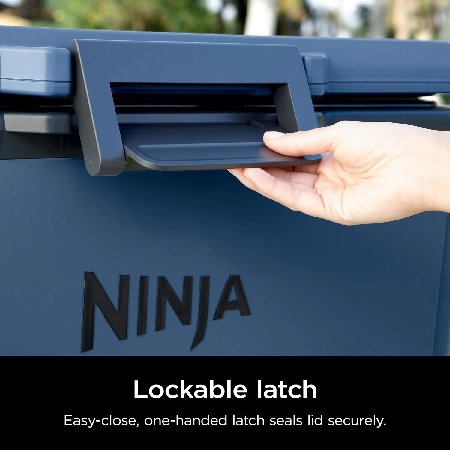 Ninja FB151BL FrostVault 50qt Hard Cooler with Dry Zone, Lakeshore Blue - Refurbished - Image 4