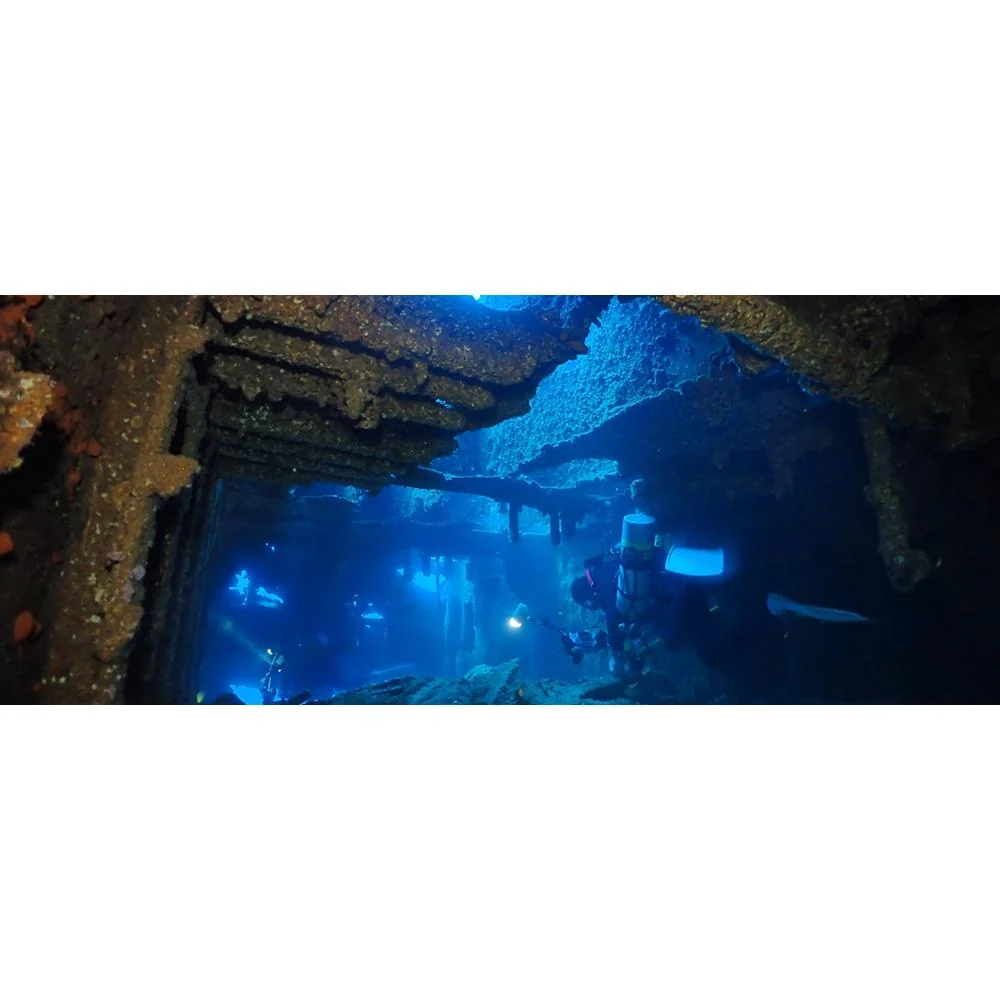 OM SYSTEM Tough TG-7 12MP 4K Underwater Digital Camera, Black Adventure 64GB Card Bundle - Image 13
