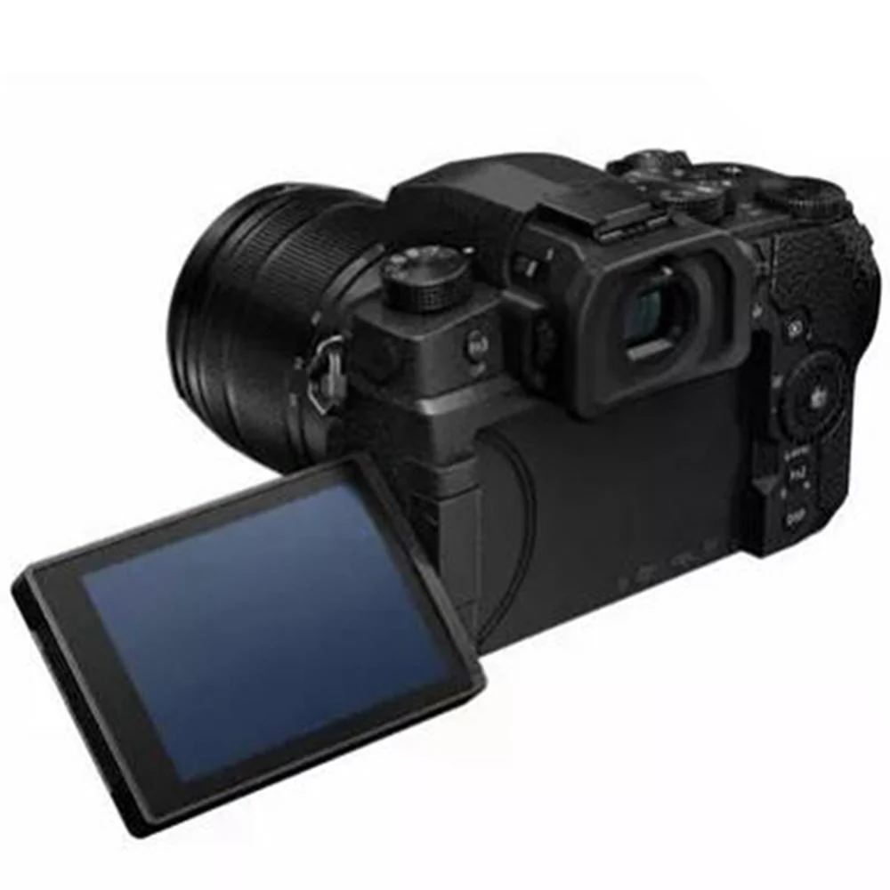 Panasonic Lumix 20.3MP Camera 12-60mm 3" OLED Lens with 2x 64GB Card and Reader - Image 10