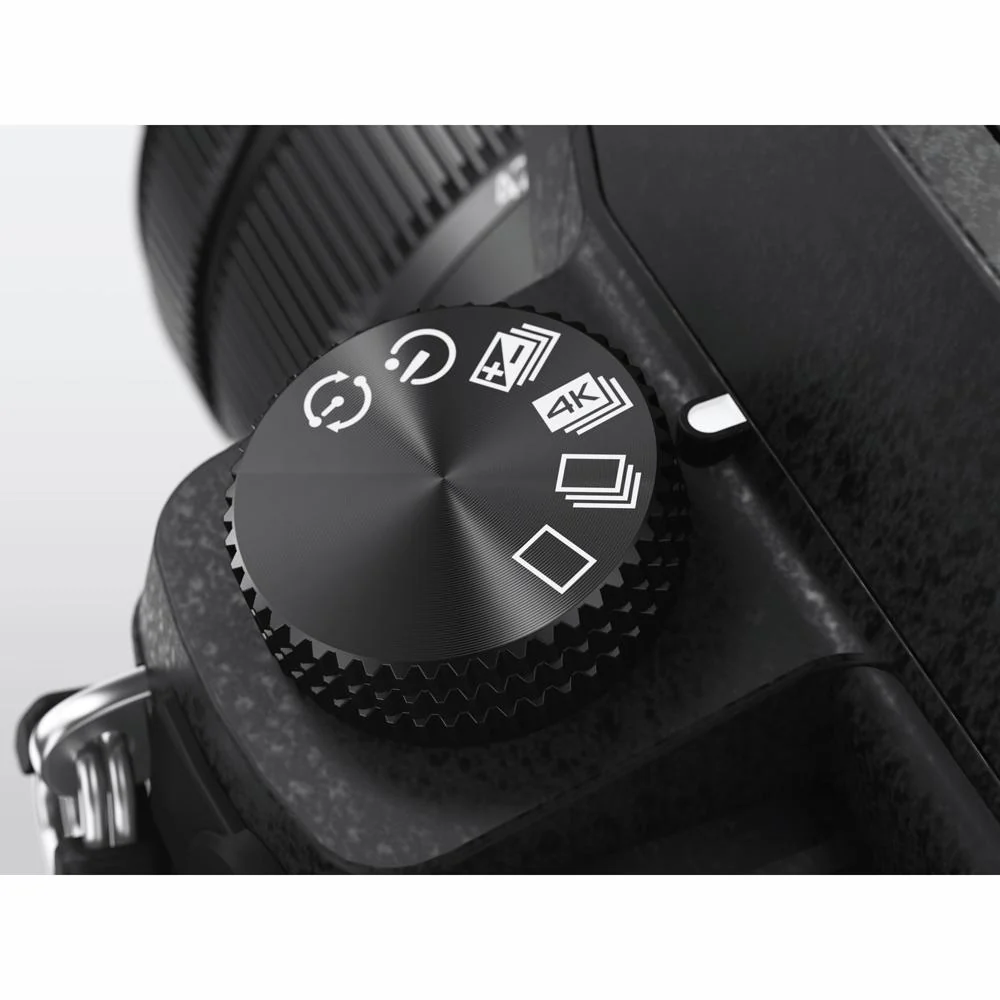 Panasonic LUMIX G7 4K Digital Camera with LUMIX G VARIO 14-42mm and 45-150mm Lenses - Image 6