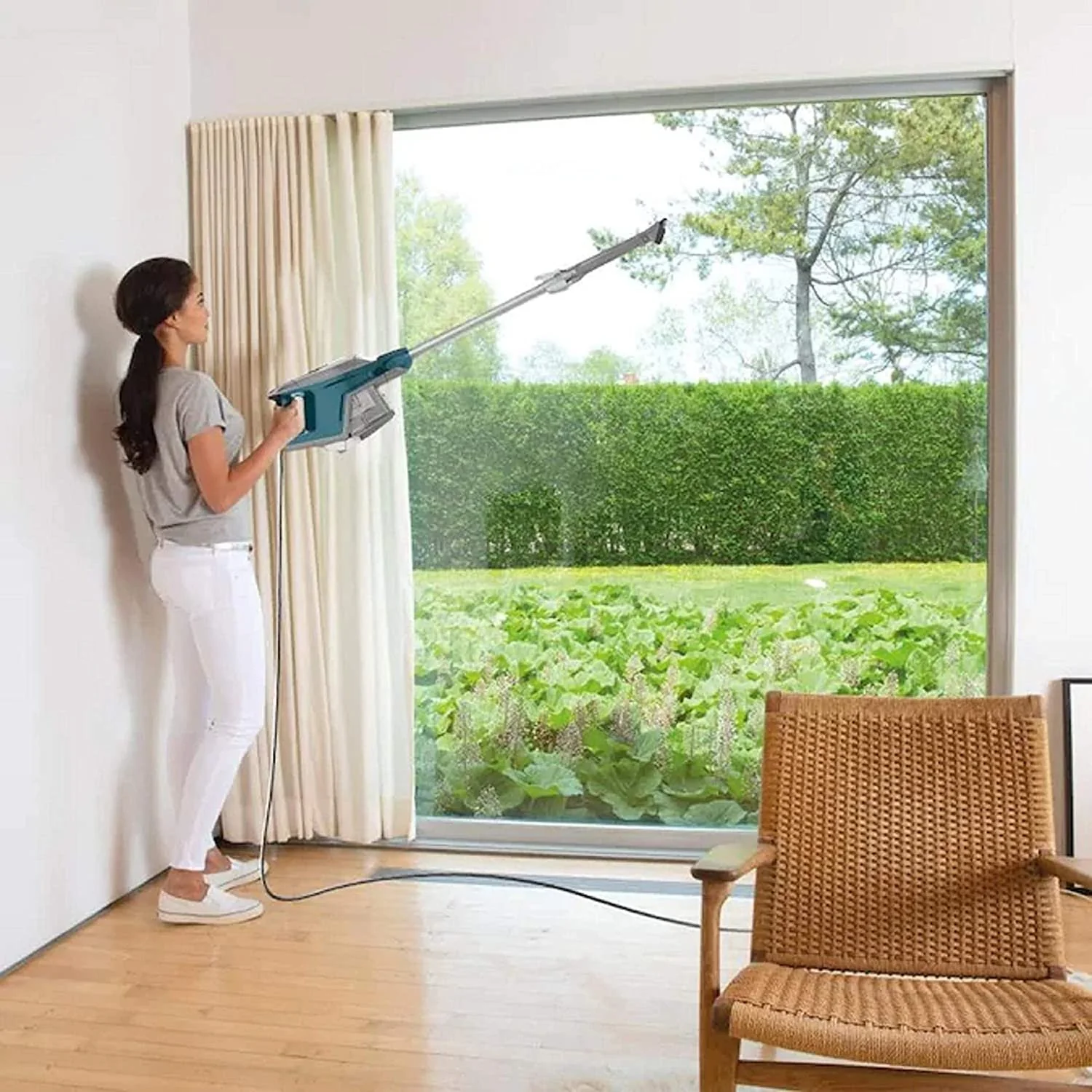 Shark Rocket DuoClean UV380 Ultra-Light Corded Bagless Vacuum (Factory Refurbished) - Image 3
