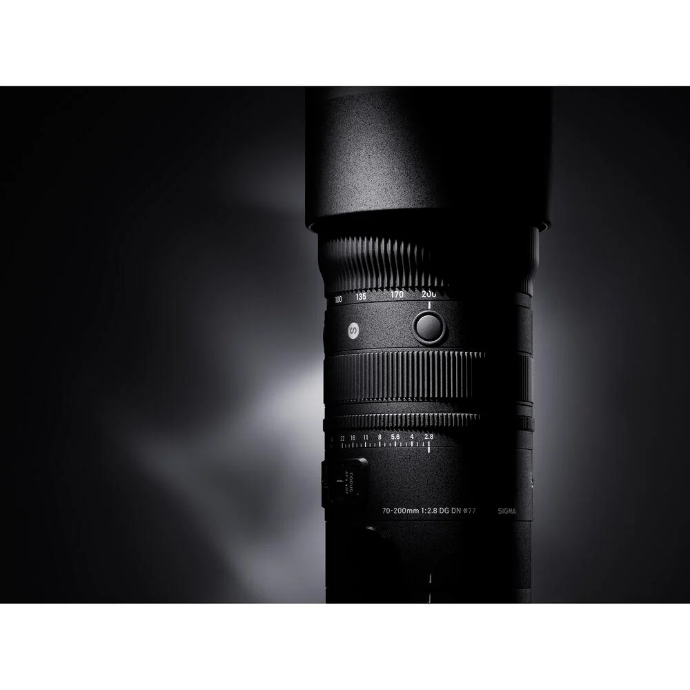 Sigma 70-200mm F2.8 DG DN OS Sport Lens Telephoto Zoom for Sony E-Mount Open Box - Image 4
