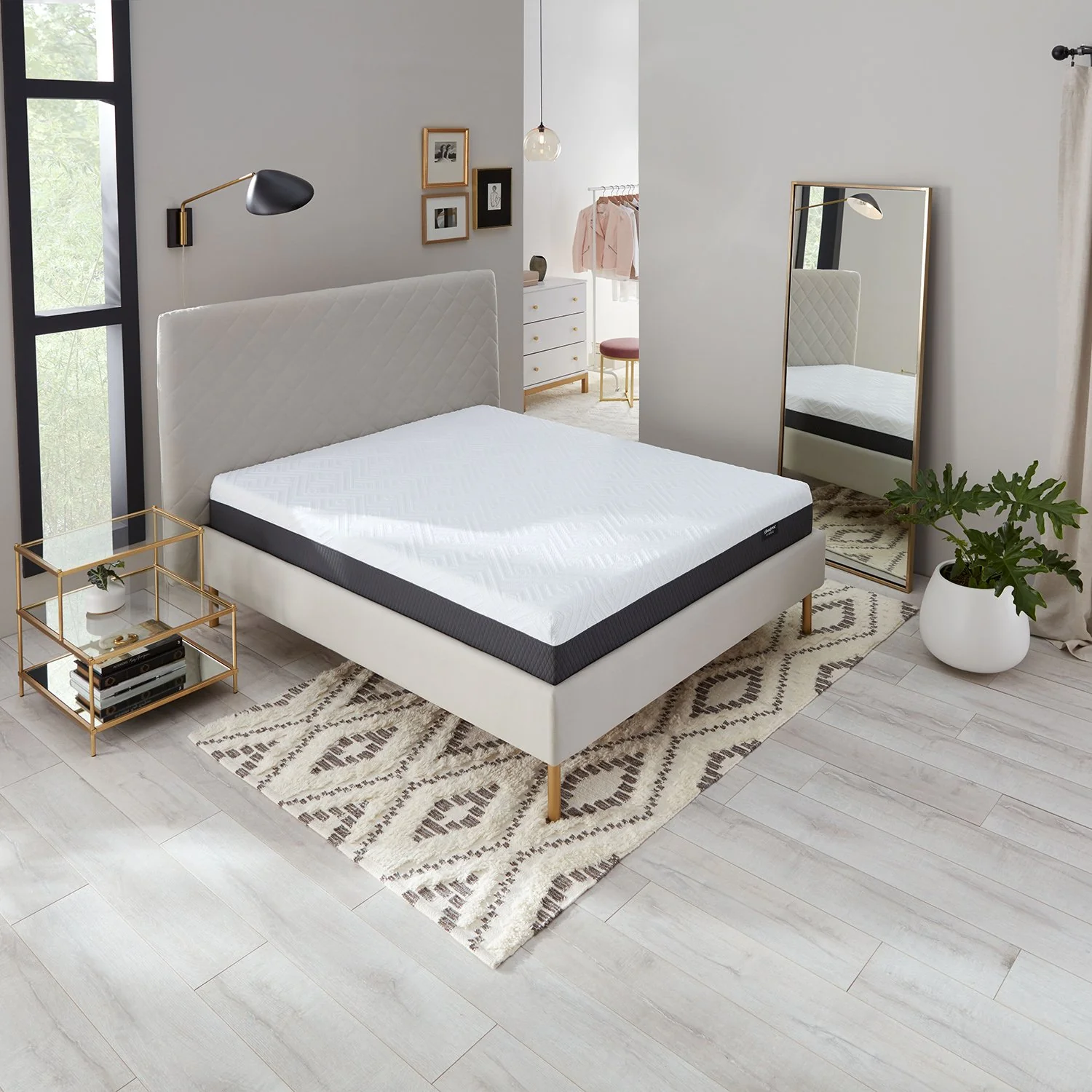 Simmons Beautyrest BRX800 Full 10" Hybrid Coil and Memory Foam MattressinBox - Image 3