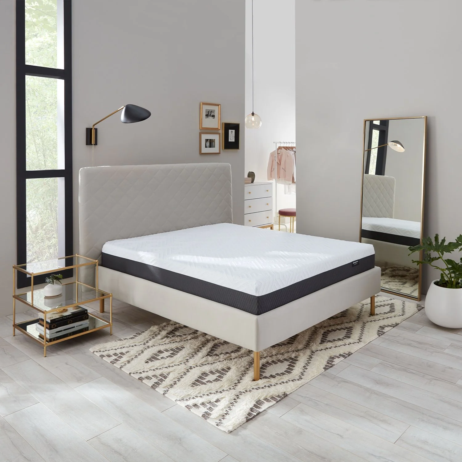 Simmons Beautyrest BRX800 Queen 10" Hybrid Coil and Memory Foam MattressinBox - Image 3