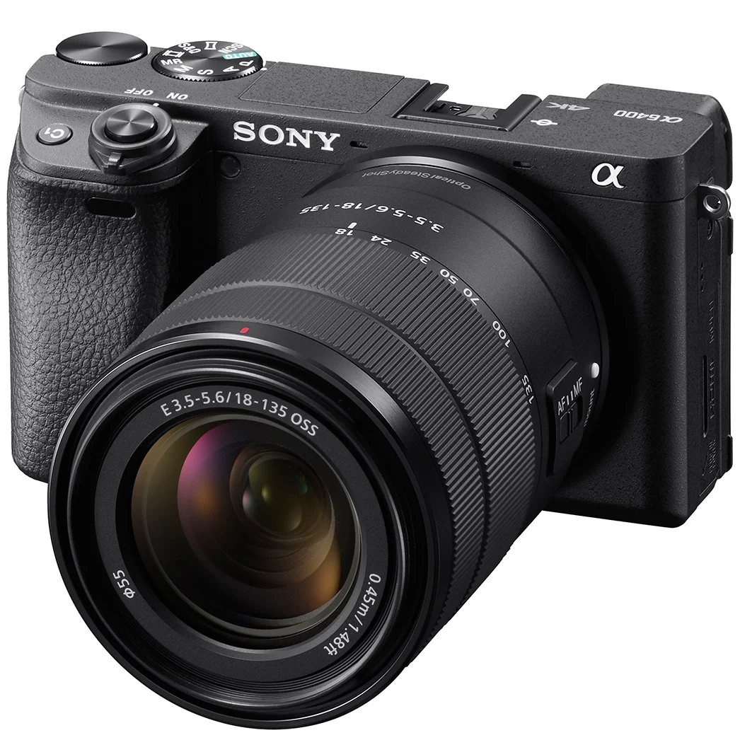 Sony  a6400 Mirrorless Camera + 18-135mm Lens + ACCVC2 Vlogger Tripod & Mic Bundle - Image 8