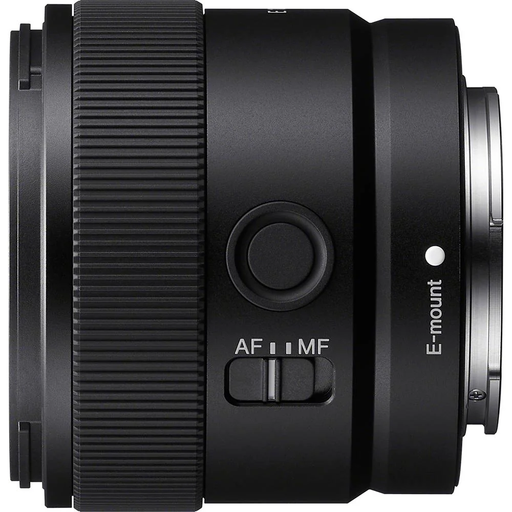 Sony E 11mm F1.8 APS-C Ultra-Wide-Angle Prime for APS-C Cameras (SEL11F18) - Open Box - Image 3