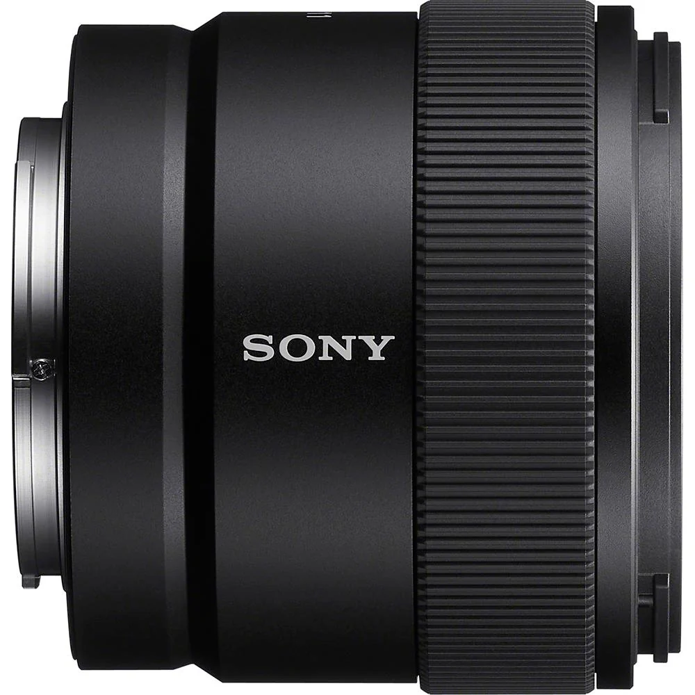 Sony E 11mm F1.8 APS-C Ultra-Wide-Angle Prime for APS-C Cameras (SEL11F18) - Open Box - Image 5