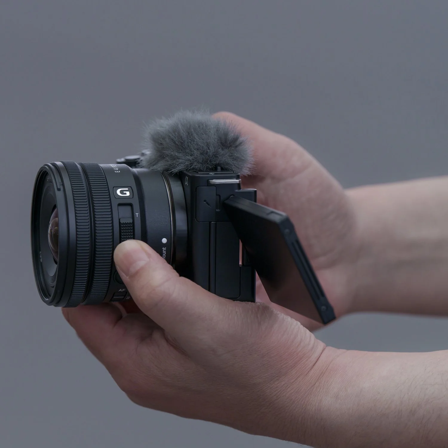 Sony E PZ 10-20mm F4 G APS-C Constant-Aperture Power Zoom G Lens (SELP1020G) - Image 13