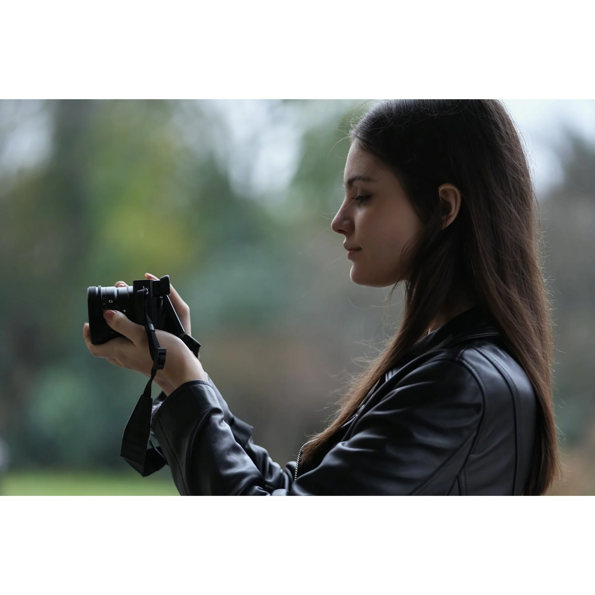 Sony FE 40mm F2.5 G Full Frame Ultra Compact Prime G Lens for E-Mount Open Box - Image 13