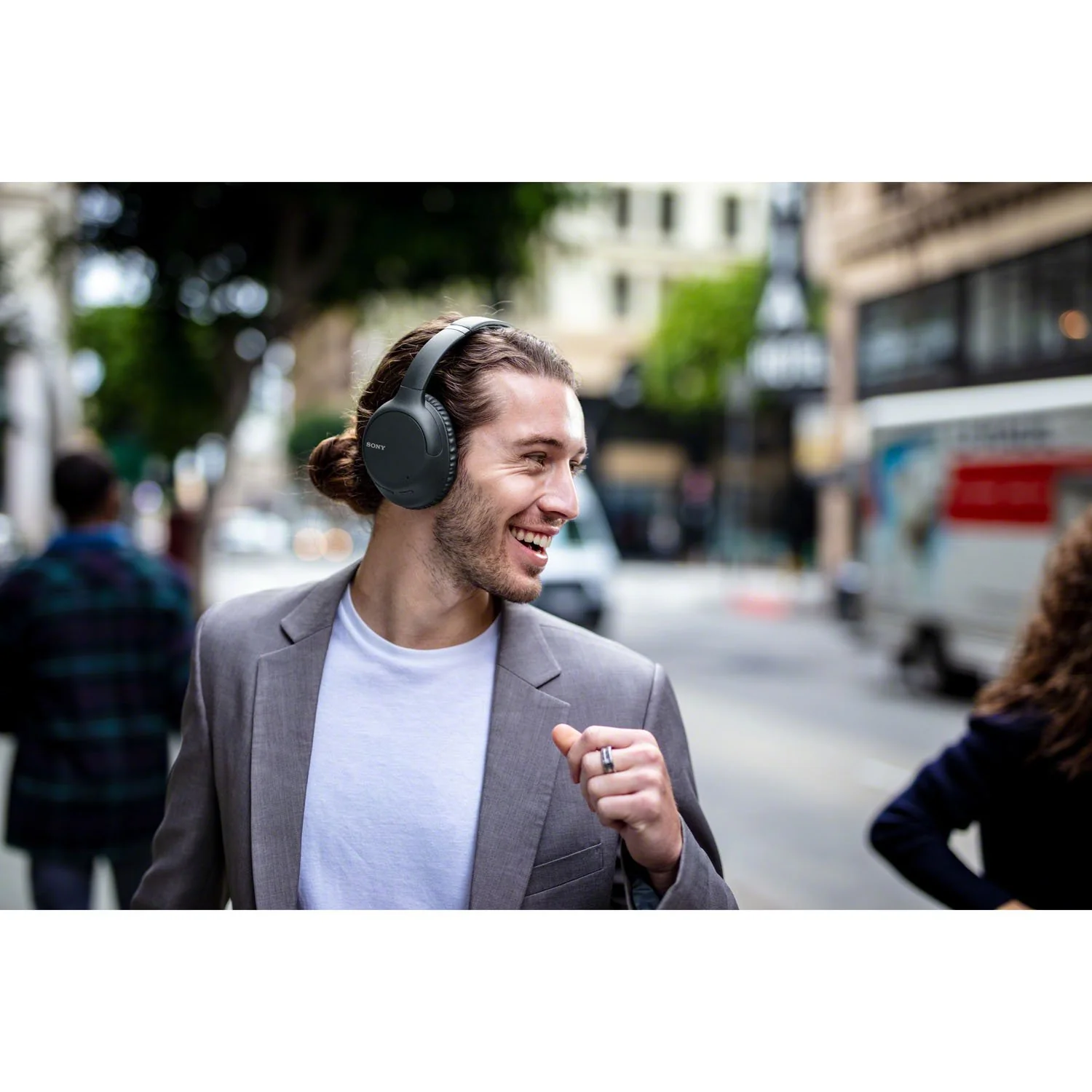 Sony WH-CH710N Bluetooth Wireless Noise-Canceling Headphones (Black) - Image 3