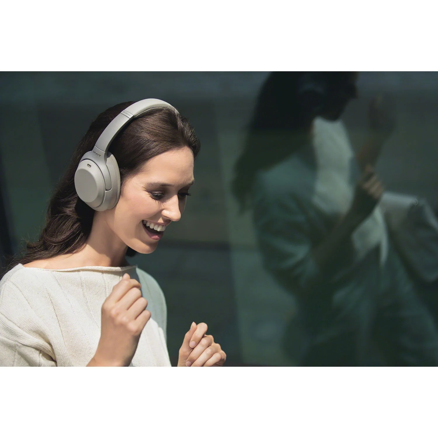Sony WH1000XM3/B Premium Noise Cancelling Wireless Headphones with Mic | Black - Image 12