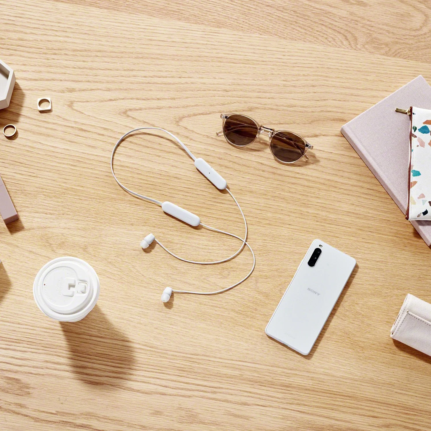 Sony WI-C100 Wireless In-Ear Headphones, White + Tech Smart USA Audio Bundle - Image 6