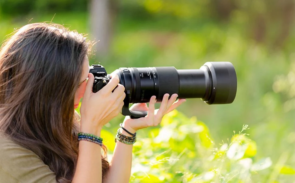 Tamron 150-500mm F/5-6.7 Di III VC VXD Zoom Lens for Sony E-Mount Full-Frame Bundle - Image 14