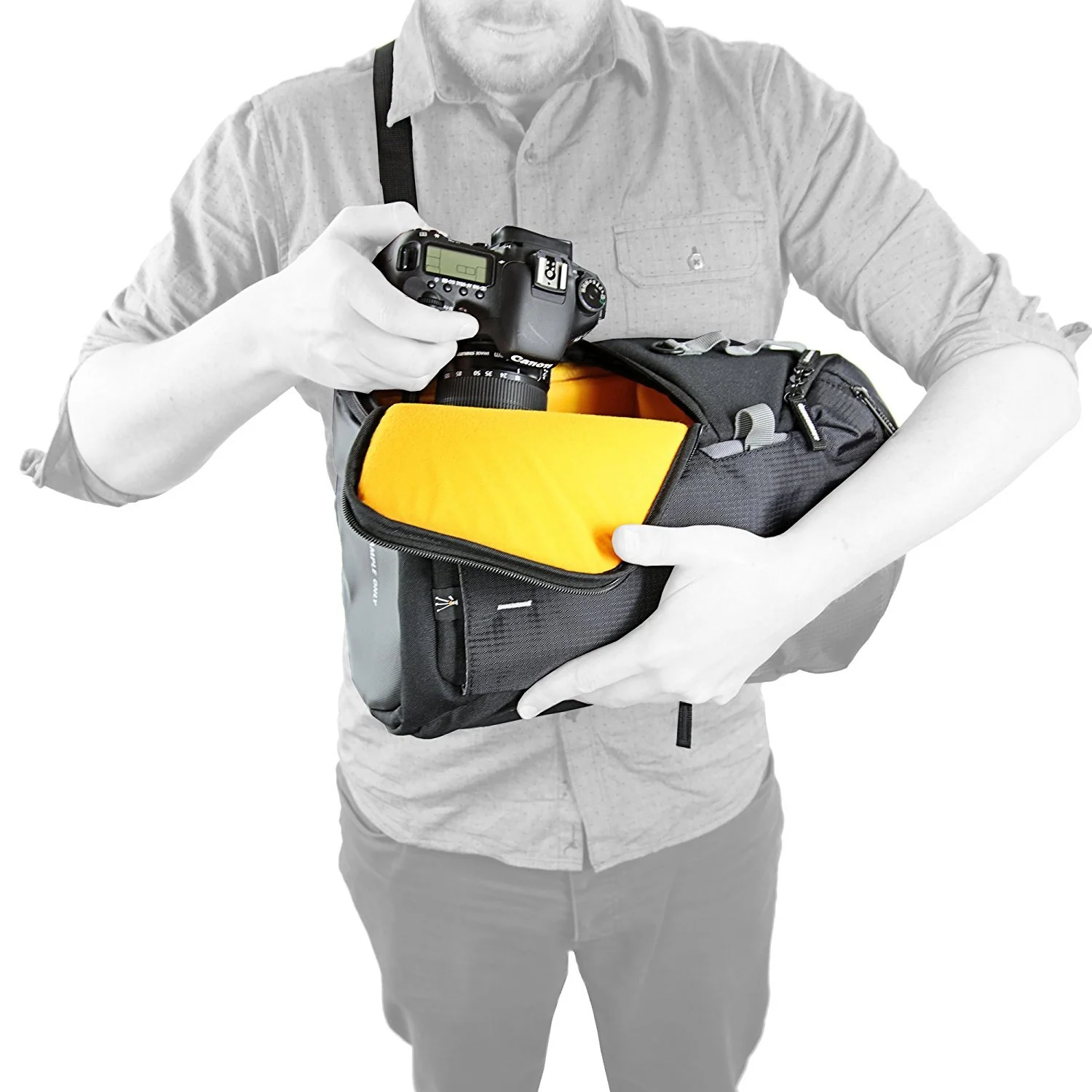 Vanguard Sling Camera & Photography Backpack - VEO Disc 42 - Image 3