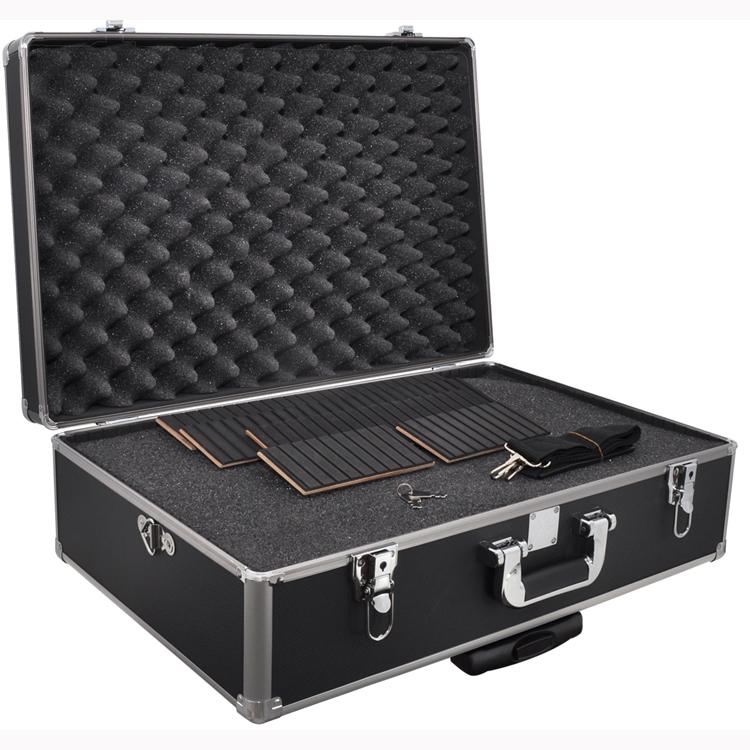 Xit XT-HC60 Large Hard Photographic Equipment Case with Carrying Handle and Wheels - Image 4