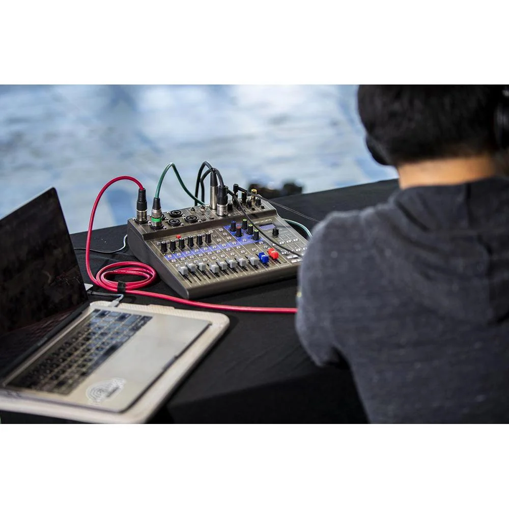 Zoom LiveTrak L-8 8-Channel Digital Mixer and Recorder w/ ZDM-1 Podcast Mic Bundle - Image 9